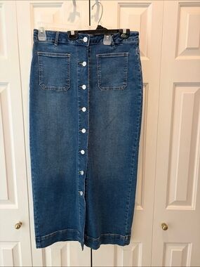 Classic Button-Front Denim Midi Skirt - Blue